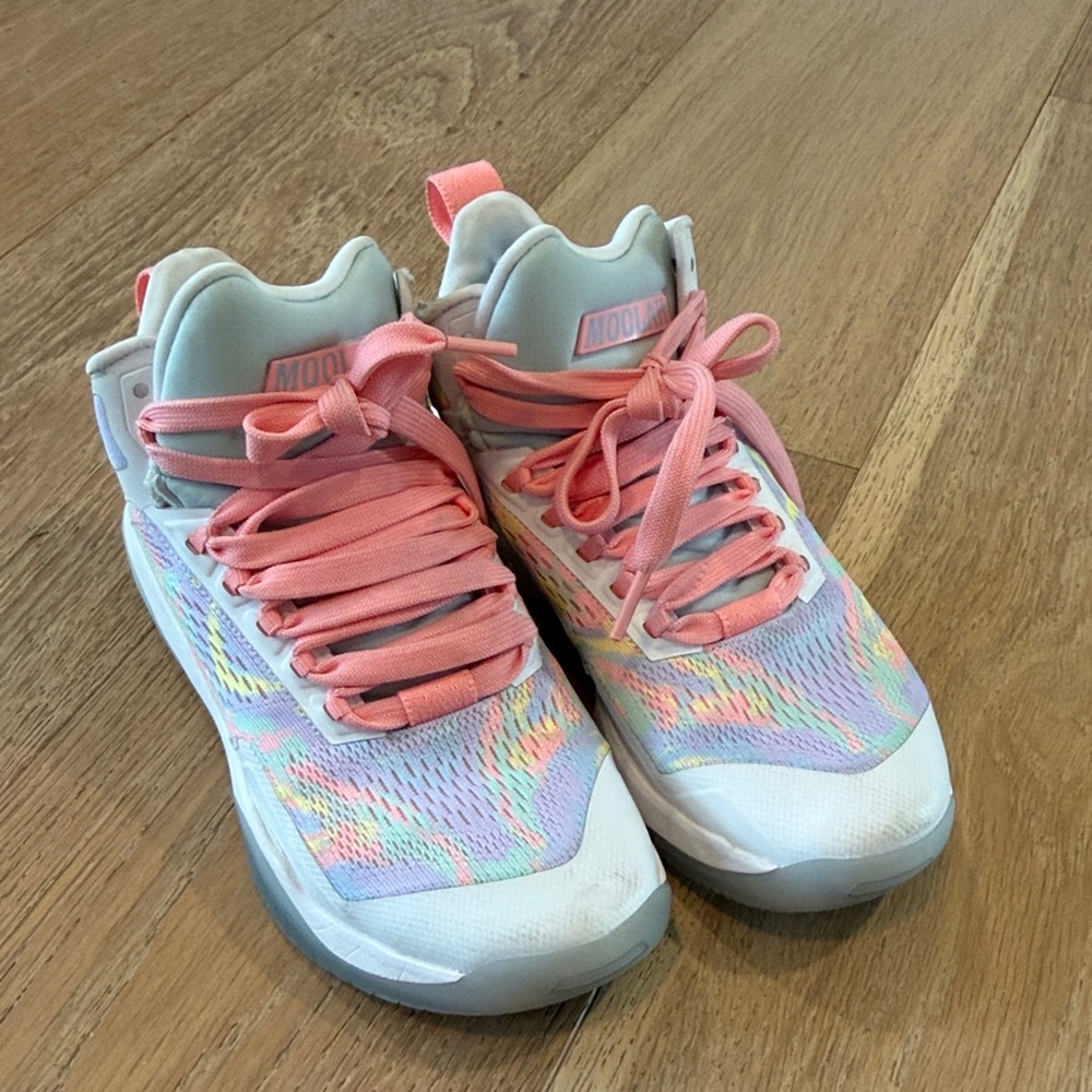 Women's Pastel Multicolor Athletic Sneakers with Pink Laces